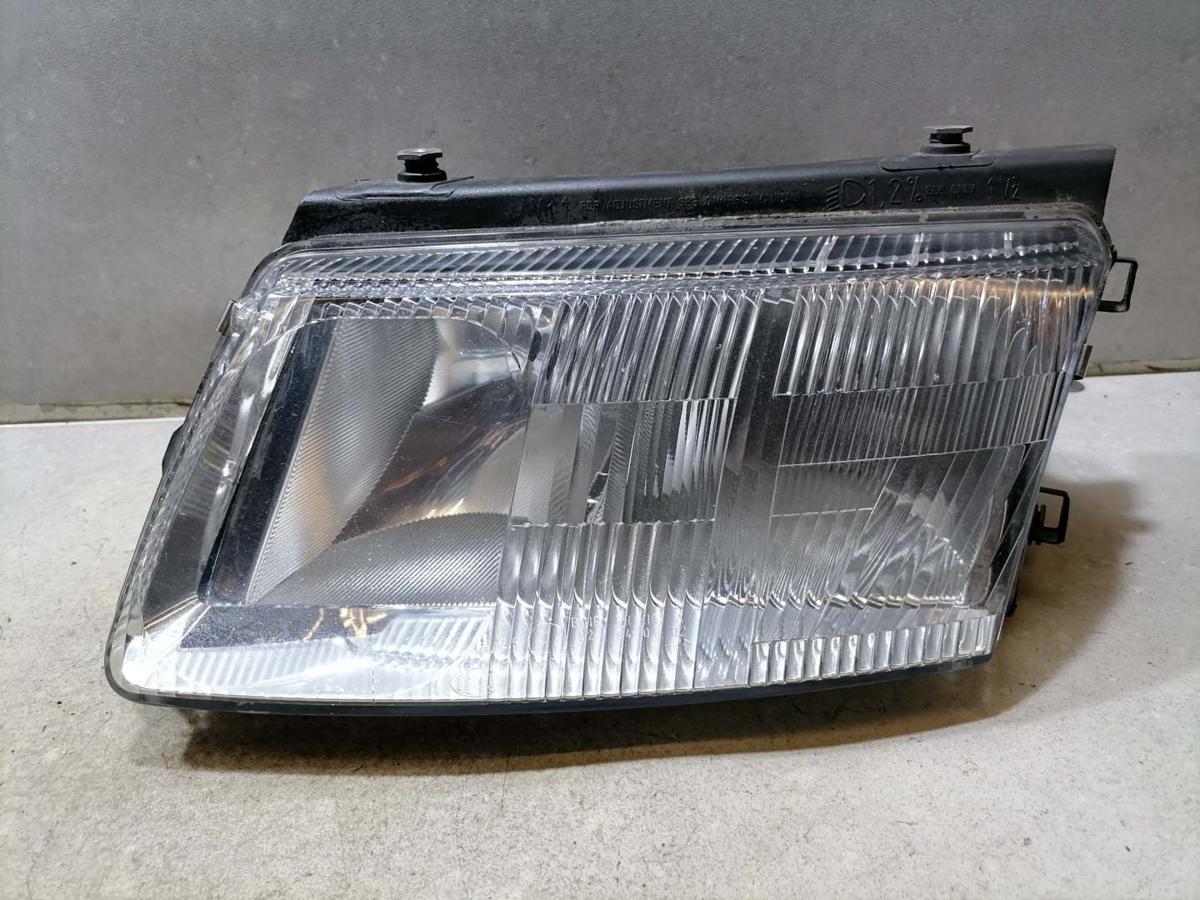 VW Passat 3B original Scheinwerfer vorn links Halogen ohne Nebelscheinwerfer Bj.1999